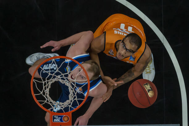 经过多场高 经过多场高