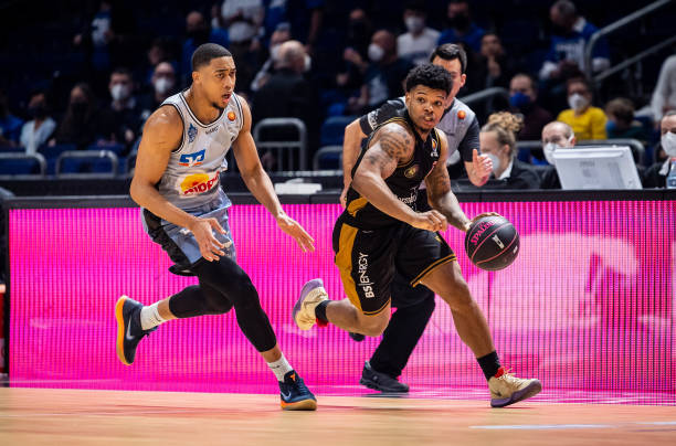 顽强拼搏 顽强拼搏