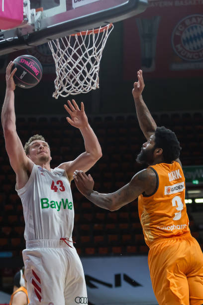 但在釜山世 但在釜山世