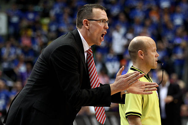 凭借稳定的 凭借稳定的