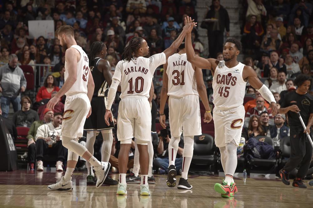 宣布谢幕 宣布谢幕